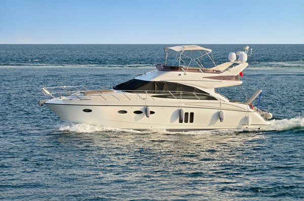 Qu'est-ce qui distingue les yachts Ferretti ?