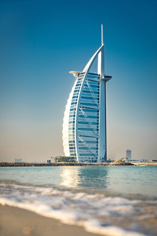 Découvrir Dubaï : Guide des meilleures activités et astuces pour un voyage mémorable